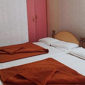 Deluxe Double Room Bath